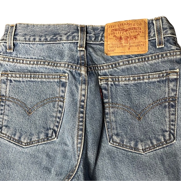 Vtg Levi’s 505 Classic Jeans Sz 8P Light Wash Everyday Essential Y2K Streetwear - Picture 5 of 11
